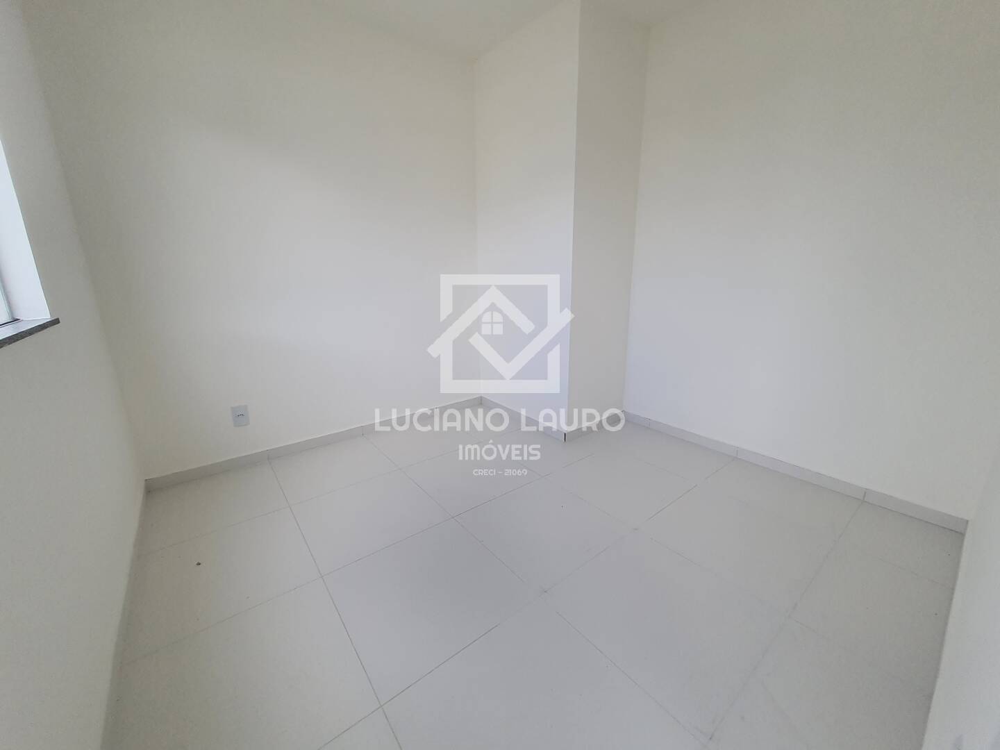 Apartamento à venda com 3 quartos, 68m² - Foto 2